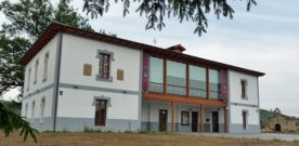 Biblioteca de Lugo de Llanera