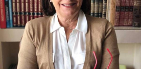 Covadonga Lantero Mendoza, bibliotecaria de la Biblioteca Pública “Jovellanos” de Gijón