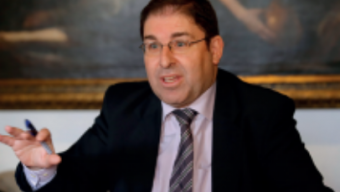 El científico asturiano Amador Menéndez, Premio a la Difusión de la Ciencia 2018